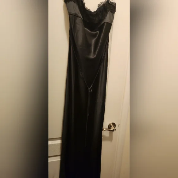 Reformation Nottingham Dress In Black - Picture 3 of 7